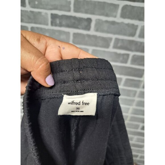 Wilfred Free Womesn Summer Shorts Black‎ Elastic Waist Drawstring Size 2XS - Picture 9 of 10